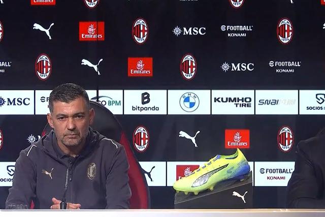 Ibrahimovic agradece profissionalismo de Paulo Fonseca, «a culpa não é só de um»