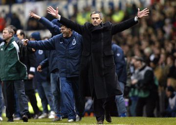 Mourinho destaca vitória no FC Porto: «Não tocaram mais na bola...»