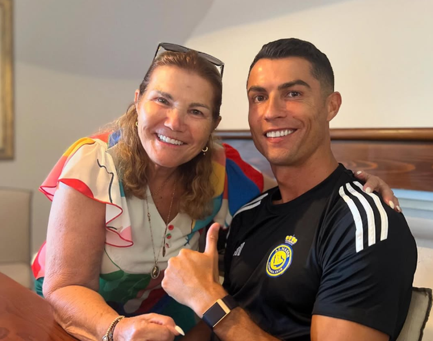 Dolores Aveiro e Cristiano Ronaldo. Cristiano Ronaldo/X