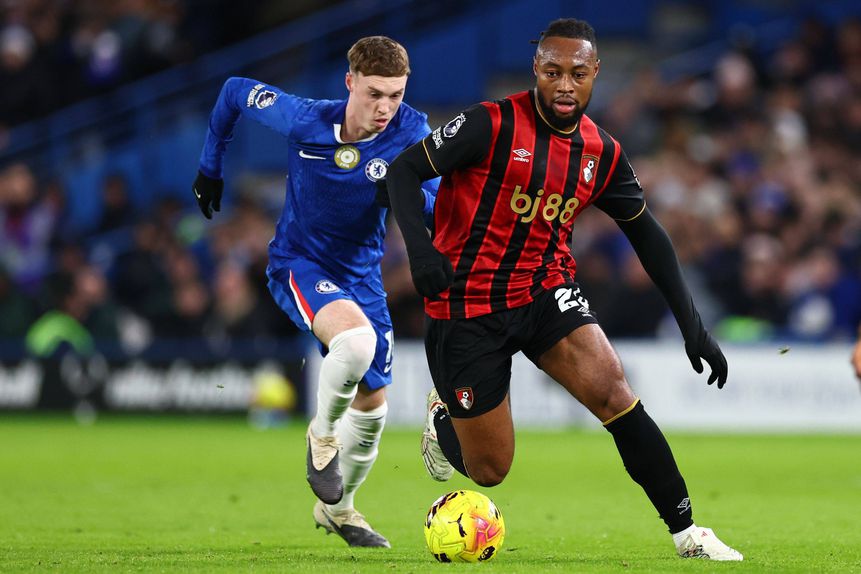 Antoine Semenyo foi titular pelo Bournemouth no último jogo de 2025, frente ao Chelsea