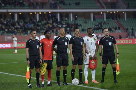 Geny Catamo marca, Camarões vencem e Diomande... festeja