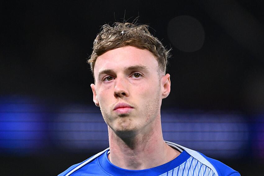 Cole Palmer Chelsea Star on Verge of Joining Exclusive Premier League Club