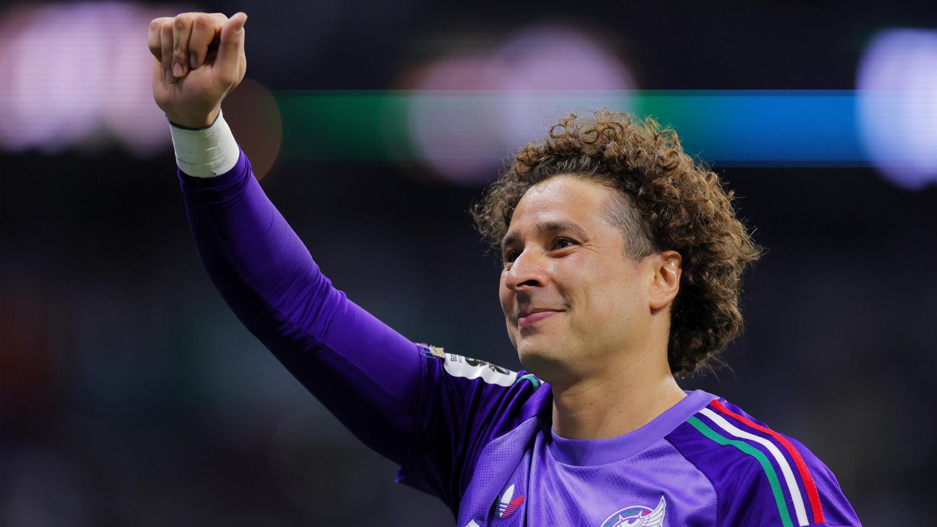 The toughest decision faced by Memo Ochoa, the goalkeeper who changed the course of Mexico’s history