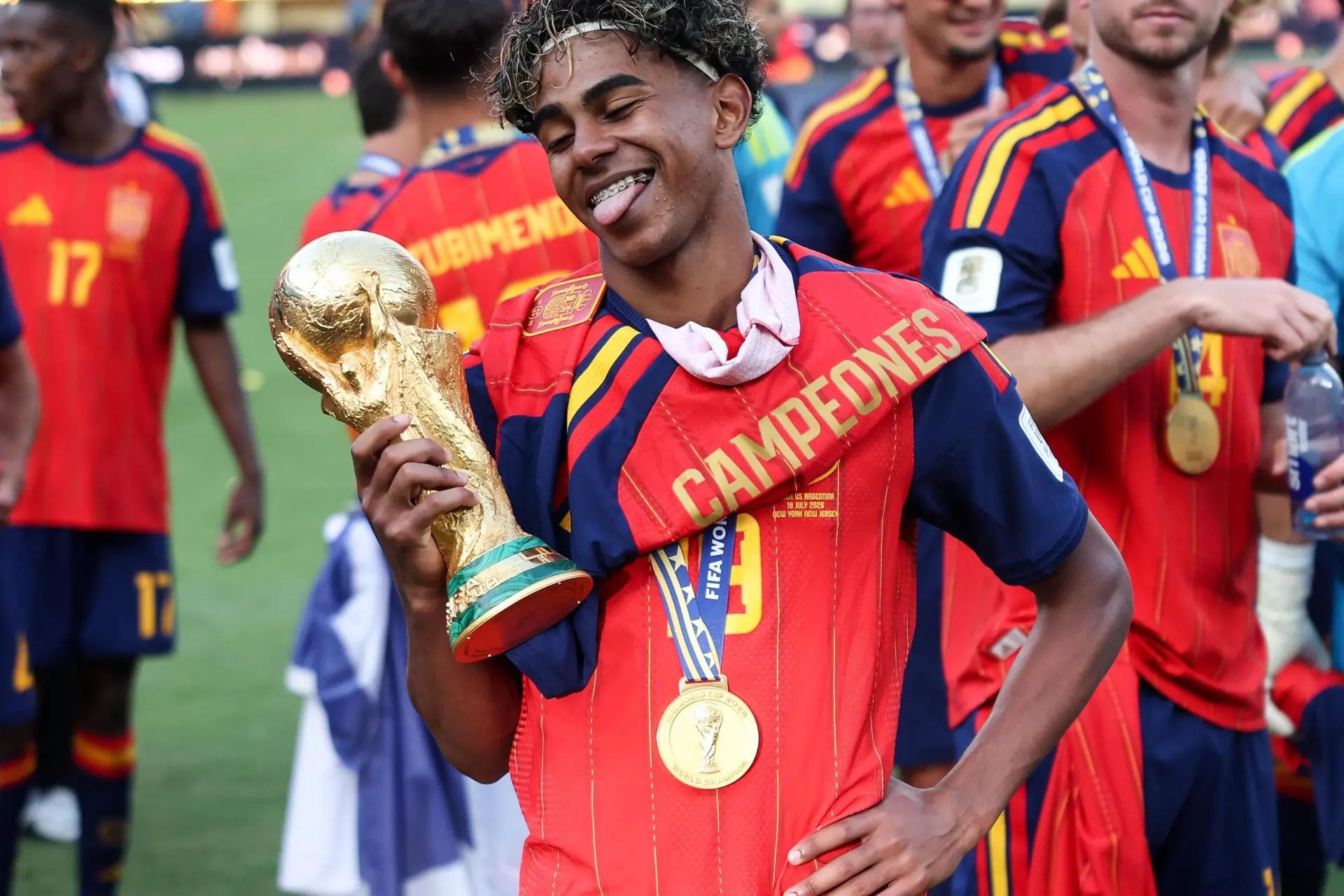 Who are all the Spanish nominees for the 2026 Ballon d'Or awards?
