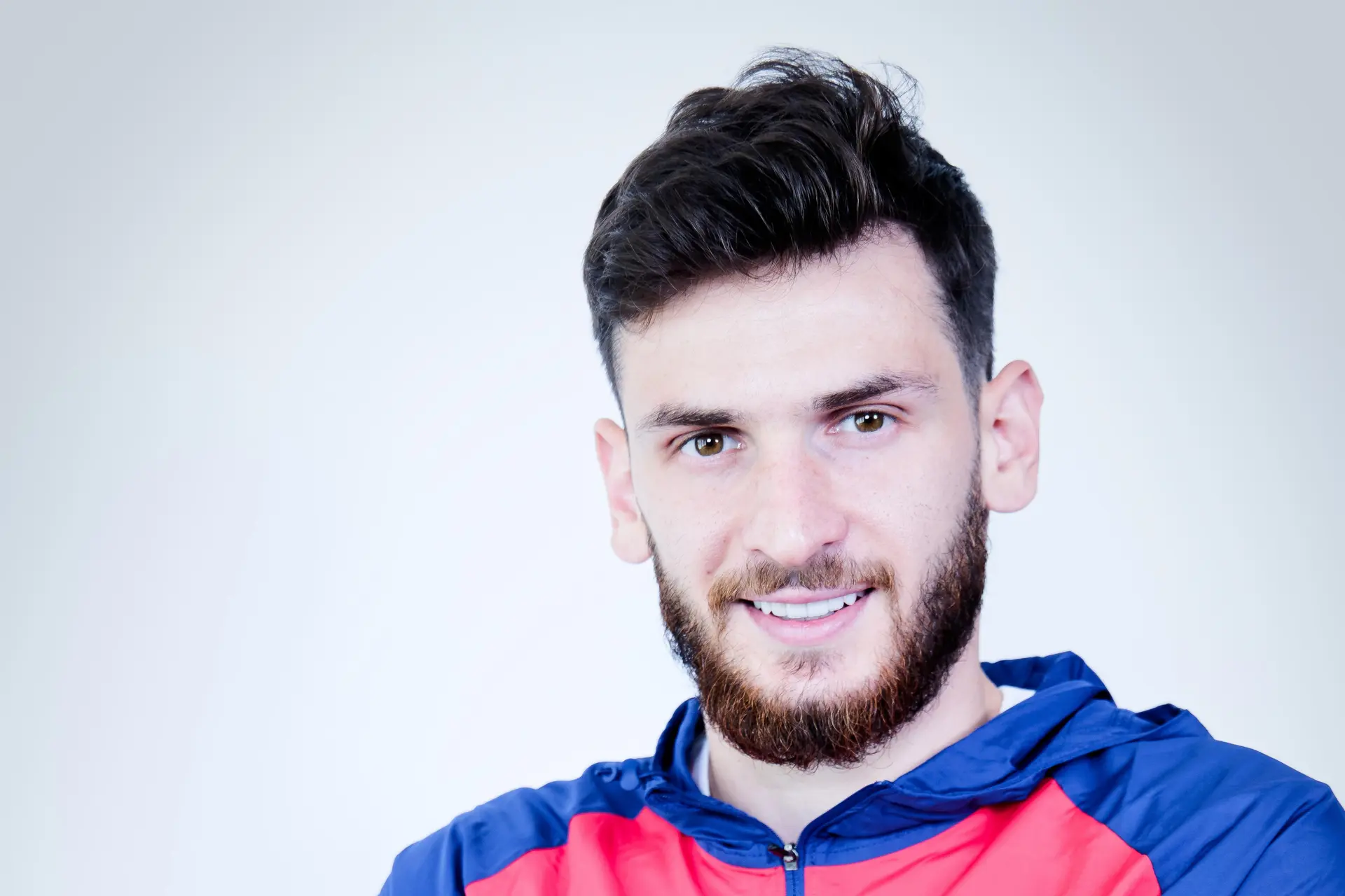 Kvaratskhelia reacts to his Ballon d'Or nomination : "It's a pleasure to be in the race"