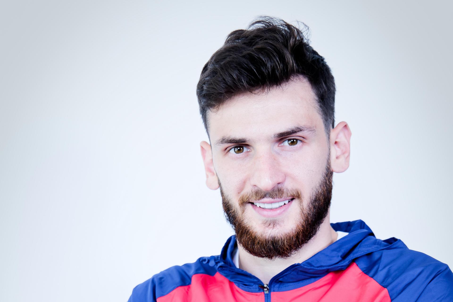 Kvaratskhelia reacts to his Ballon d'Or nomination : "It's a pleasure to be in the race"