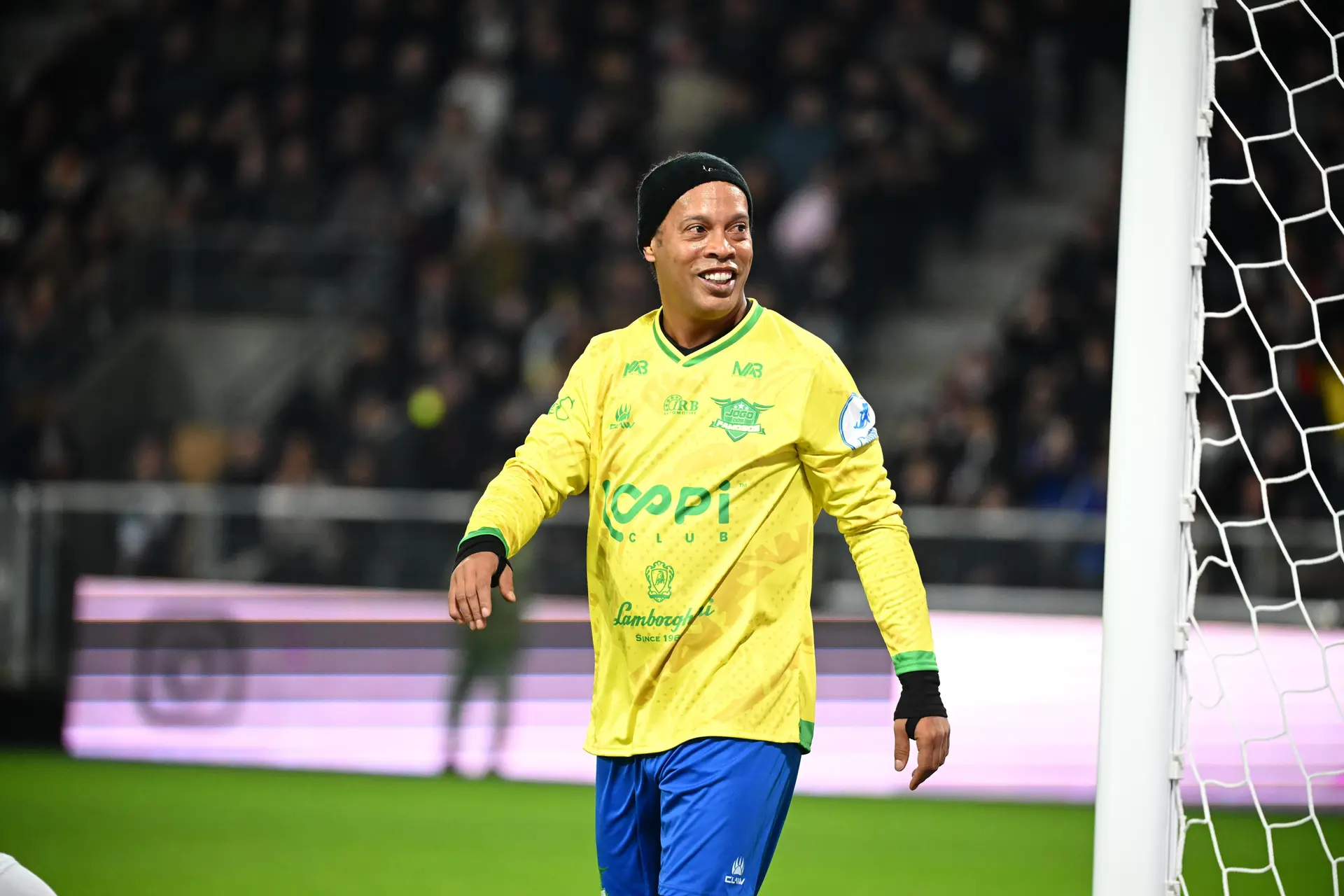 Ronaldinho returns to football at the age of 46: What can we expect?