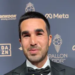 Pere Romeu has been crowned the best women's coach of the season !