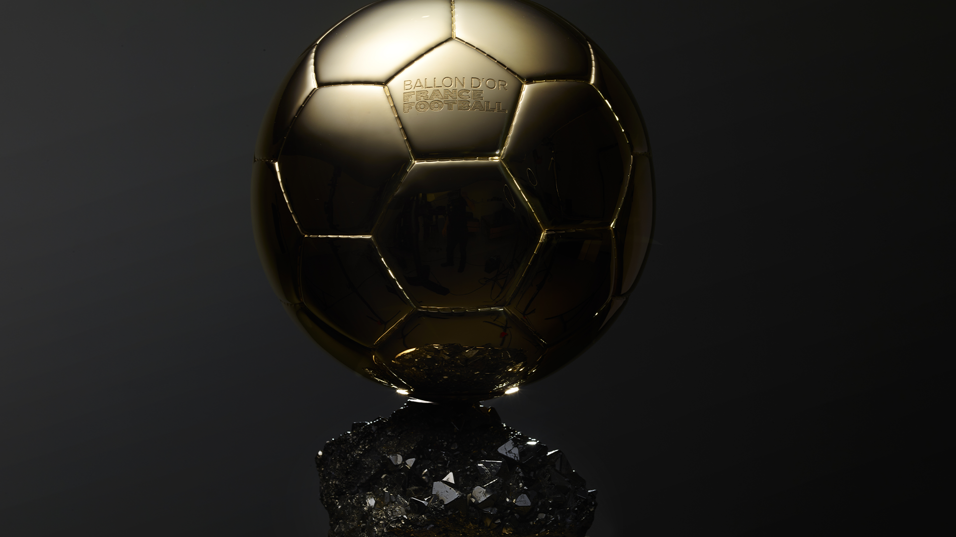Who decides the Ballon d'Or?