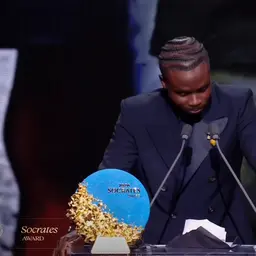 Bukayo Saka wins the Socrates award 2026
