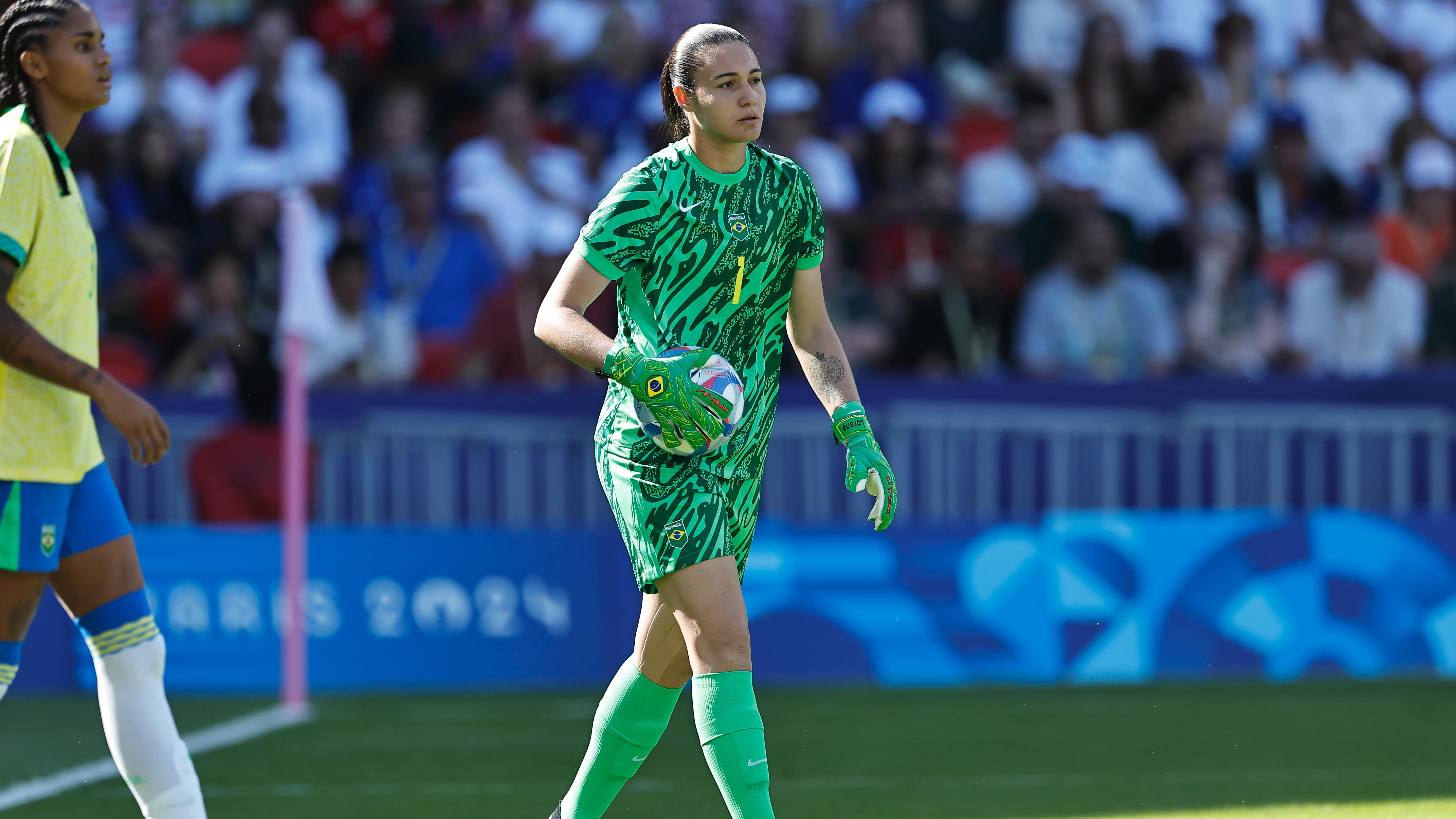 ¿Por qué Lorena está marcando la pauta en el fútbol moderno como portera?