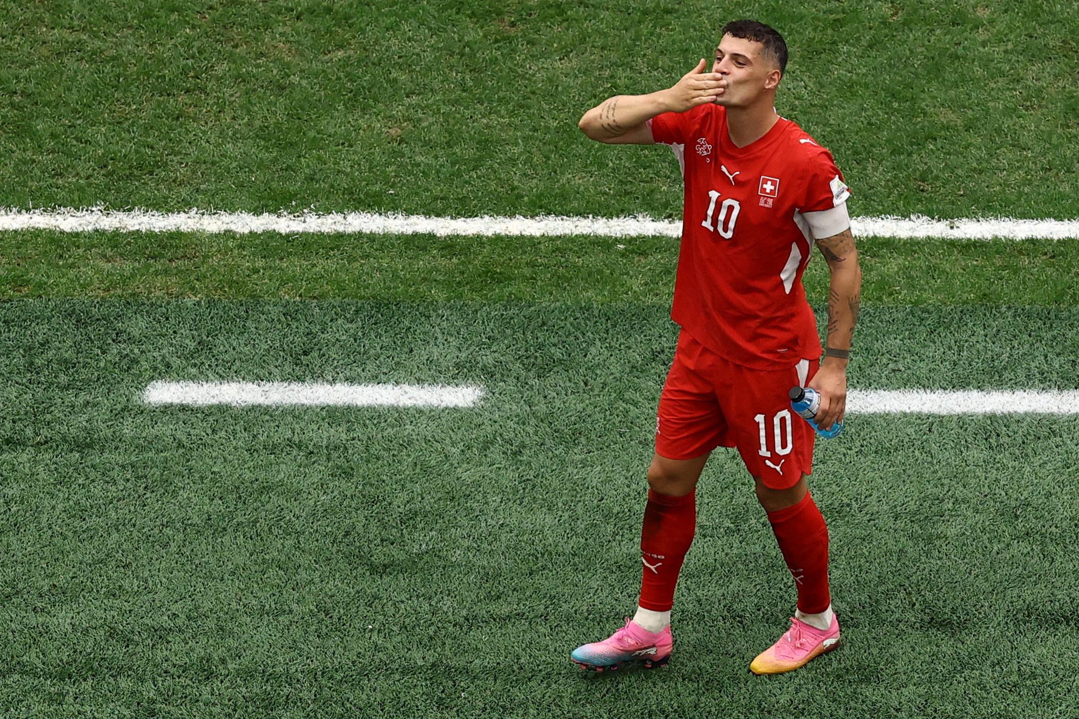 Xhaka amplía su récord y lidera a Suiza en la búsqueda de un sueño histórico