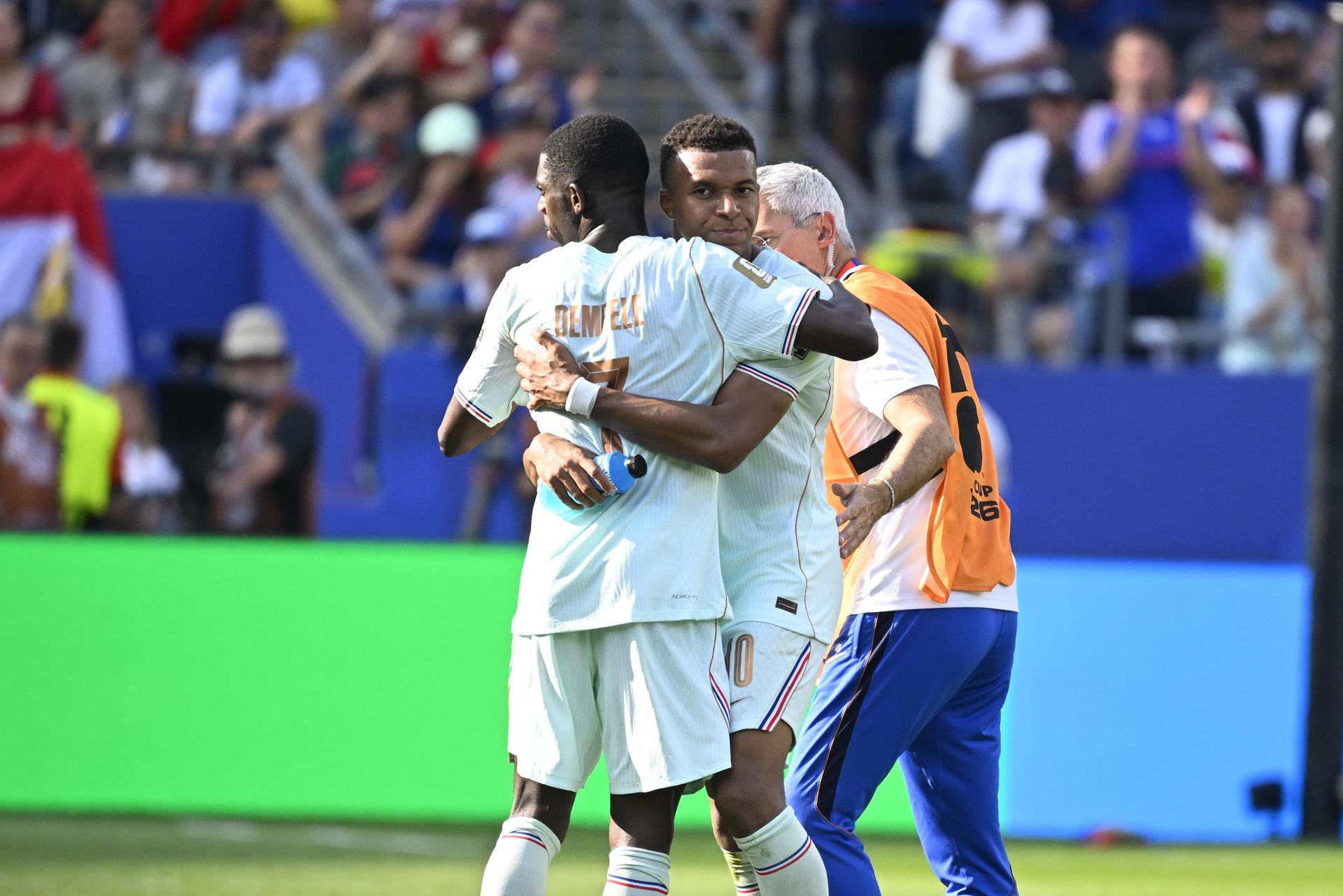 Mbappé y Dembélé clasifican a Francia para las semifinales del Mundial