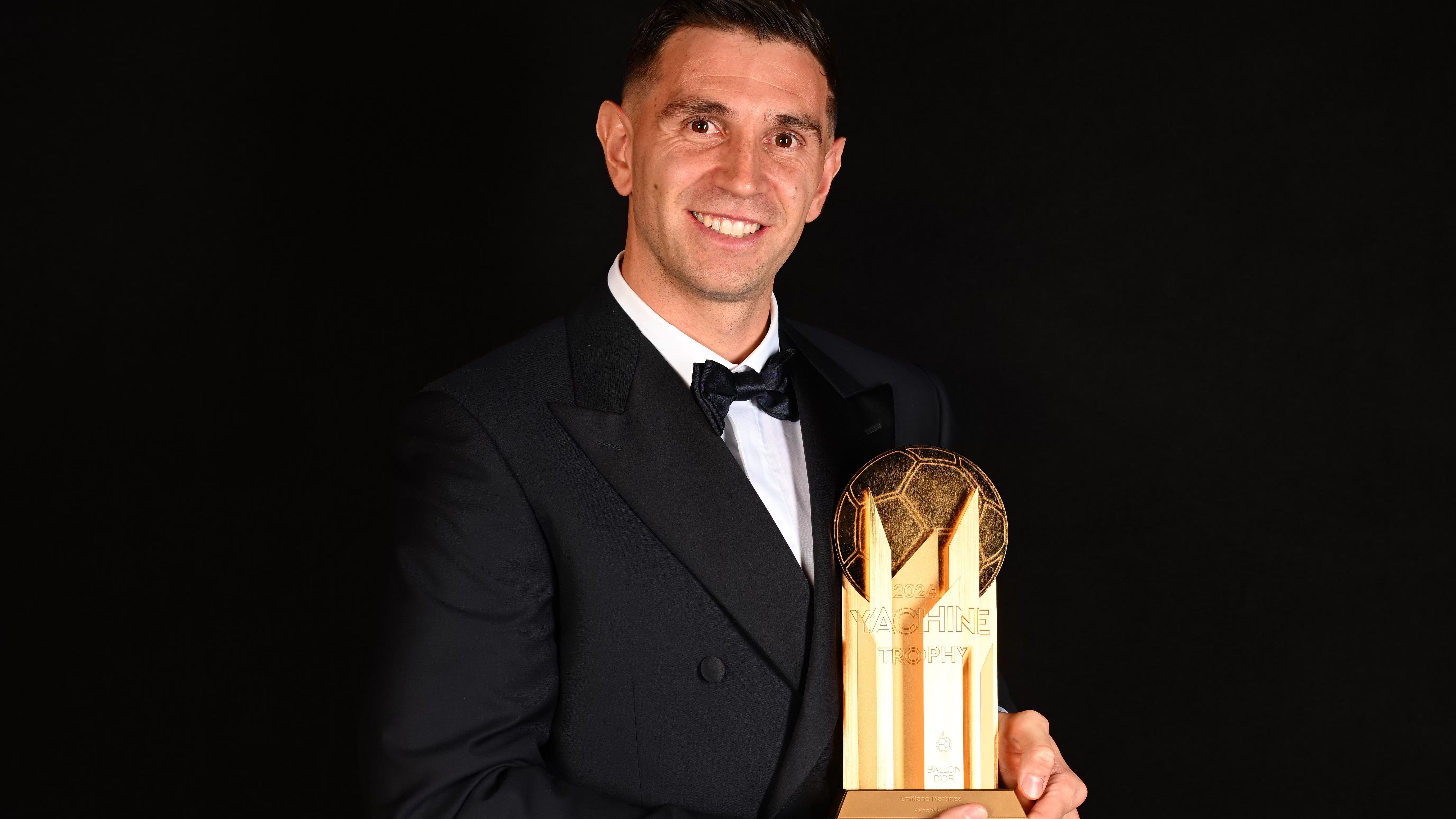 Emiliano Martínez: "Lo que digan de mí me importa poco"