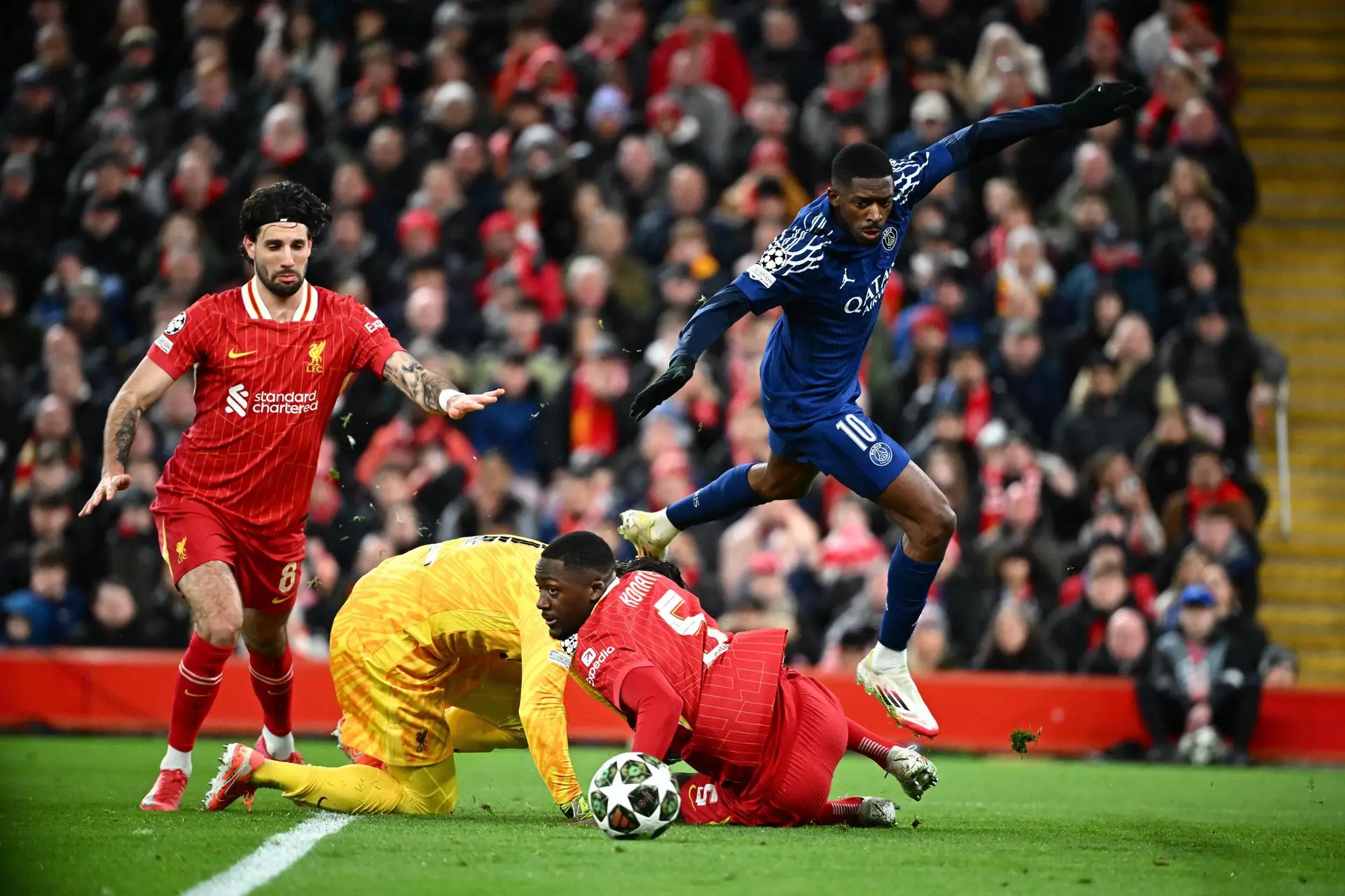 11 mars 2025, match retour des huitièmes de finale à Liverpool : Dembélé, le buteur impitoyable, frappe à nouveau.