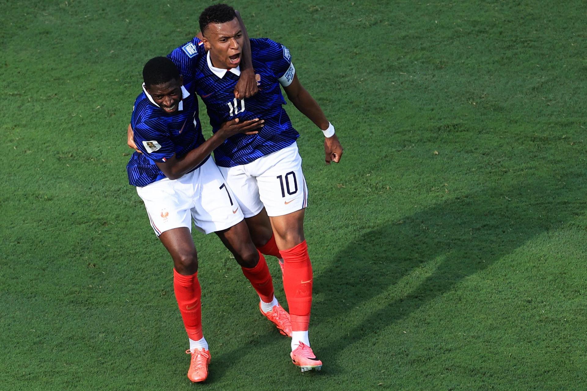 Os novos Ronaldo e Rivaldo? Mbappé e Dembélé revivem campanha histórica do Brasil de 2002