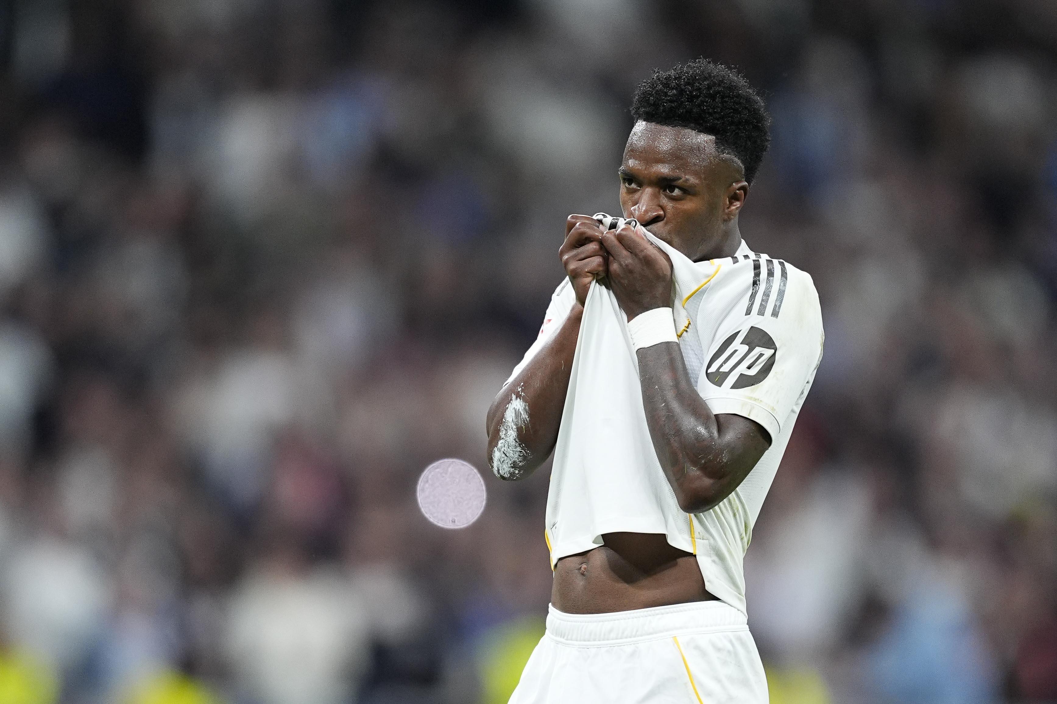 Vinícius Júnior e o Prêmio Sócrates: transformando dor em inspiração