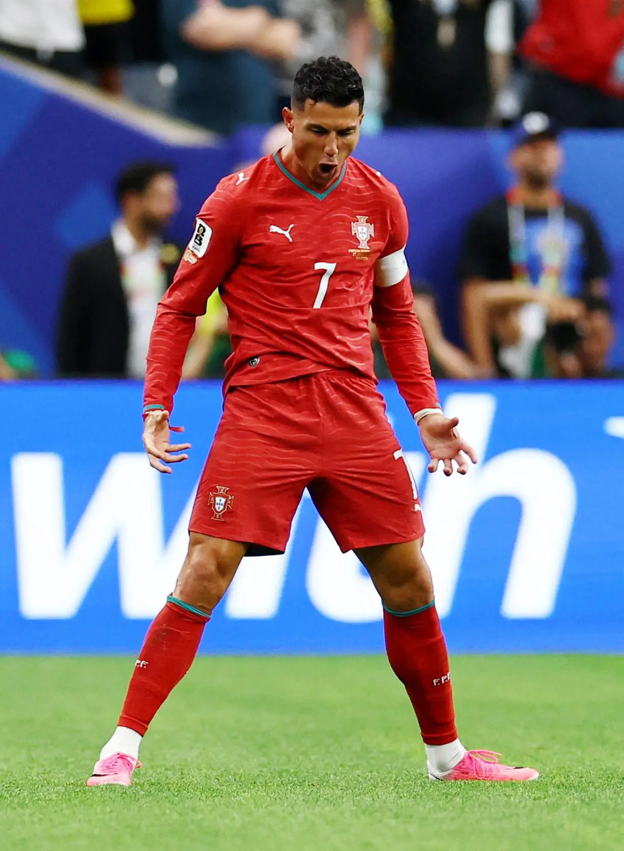 Cristiano Ronaldo marca presença na Copa com mais um recorde histórico