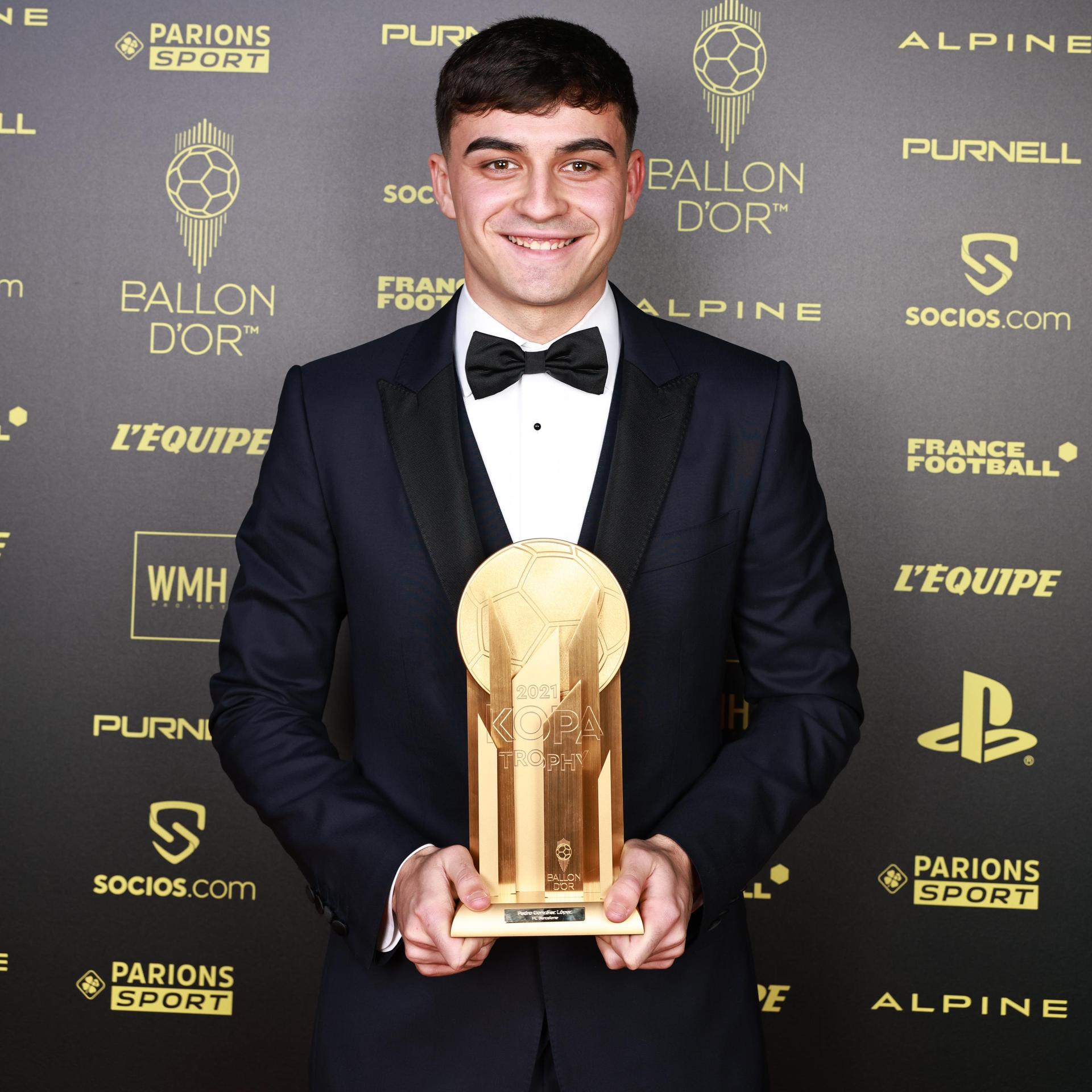 Pedri: “Dá para sonhar em ganhar o Ballon d'Or, né?”