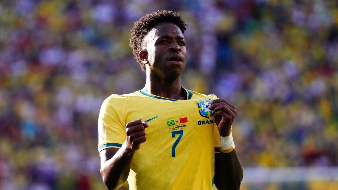 Vinícius faz história contra a Escócia e acende a esperança do hexa