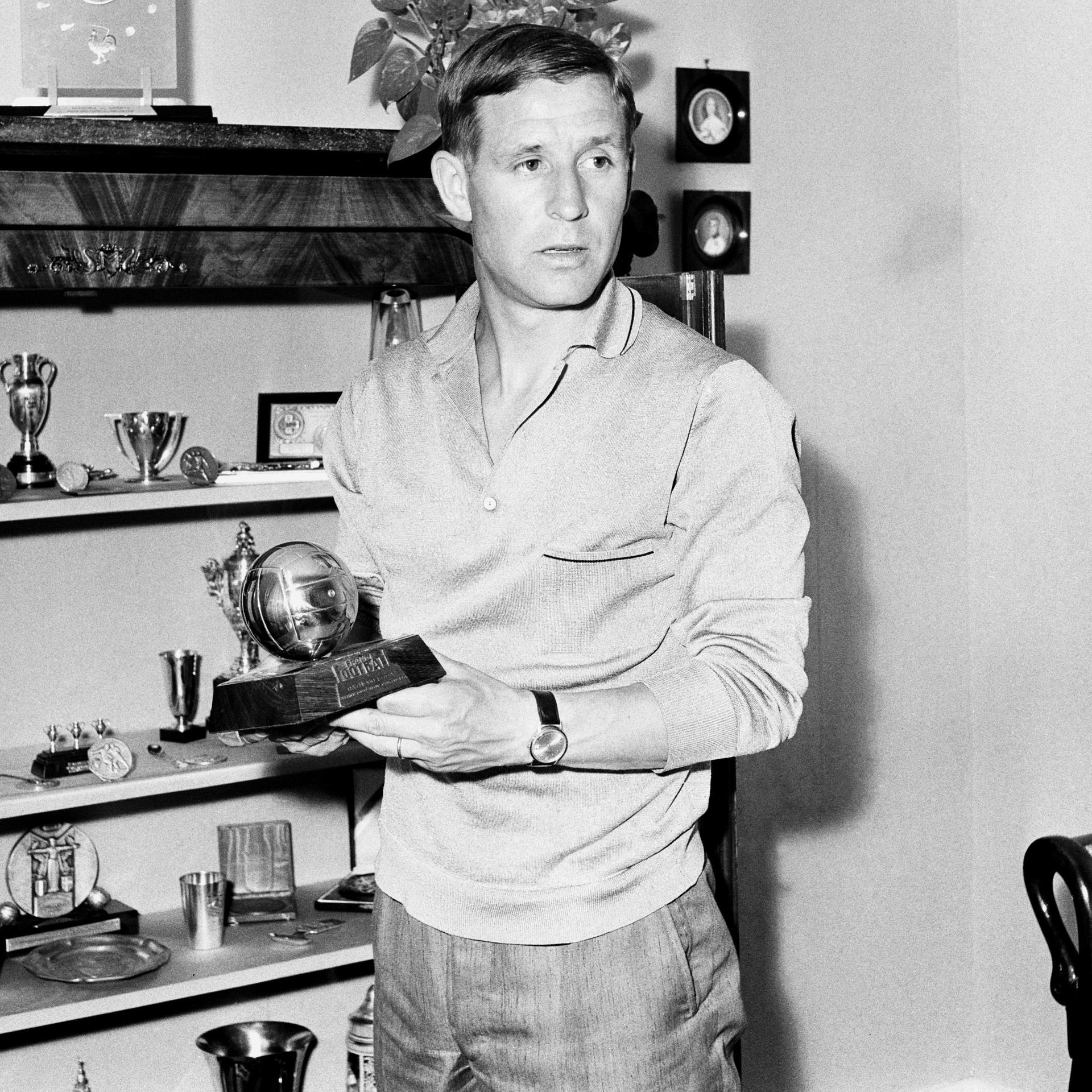 RAYMOND KOPA: PERFIL ESTATÍSTICO DETALHADO