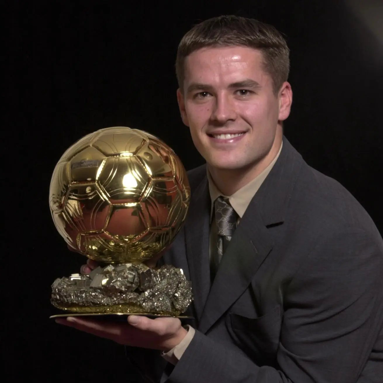 Michael Owen 2001: quando a velocidade encontrou o ouro