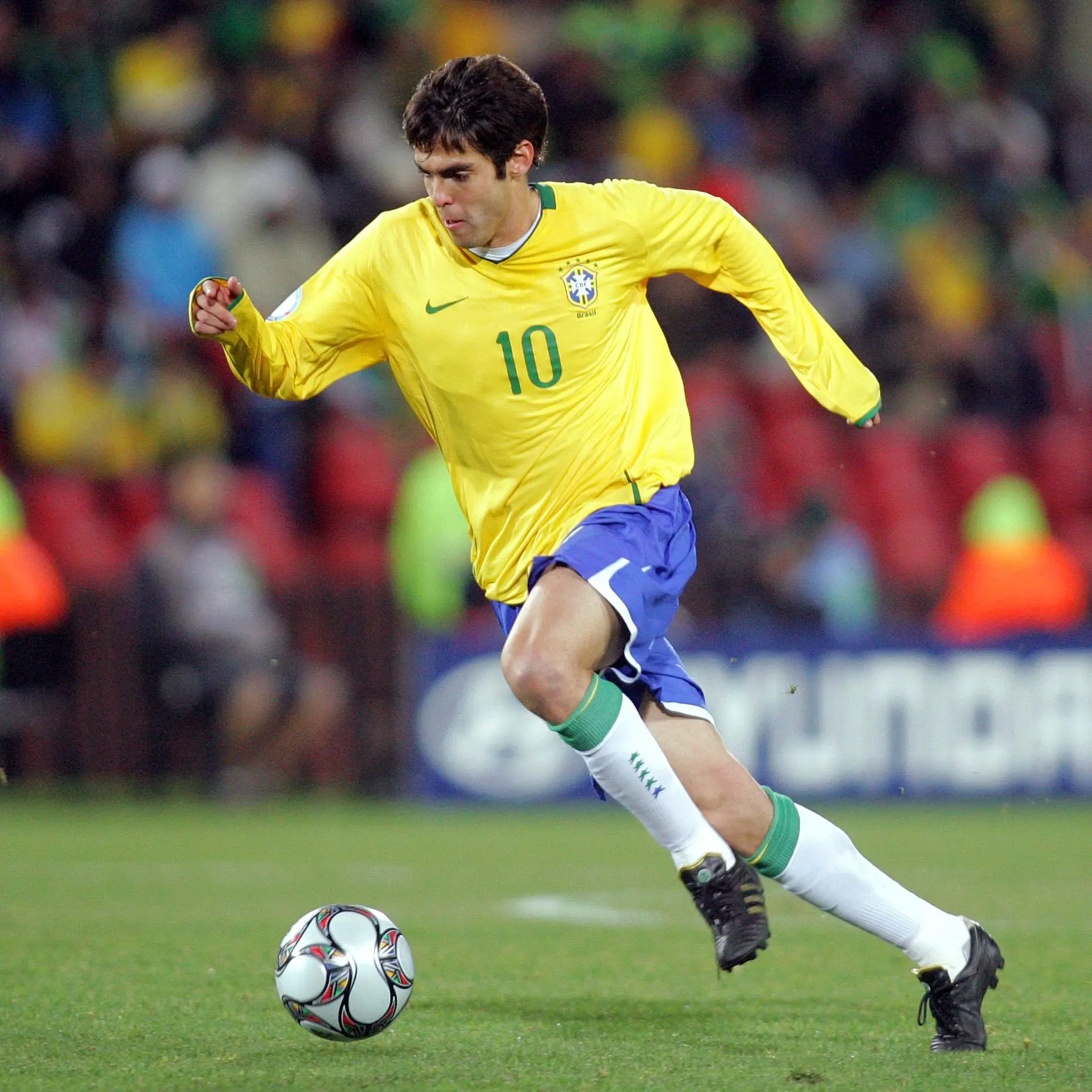 A era Kaká: elegância em velocidade máxima