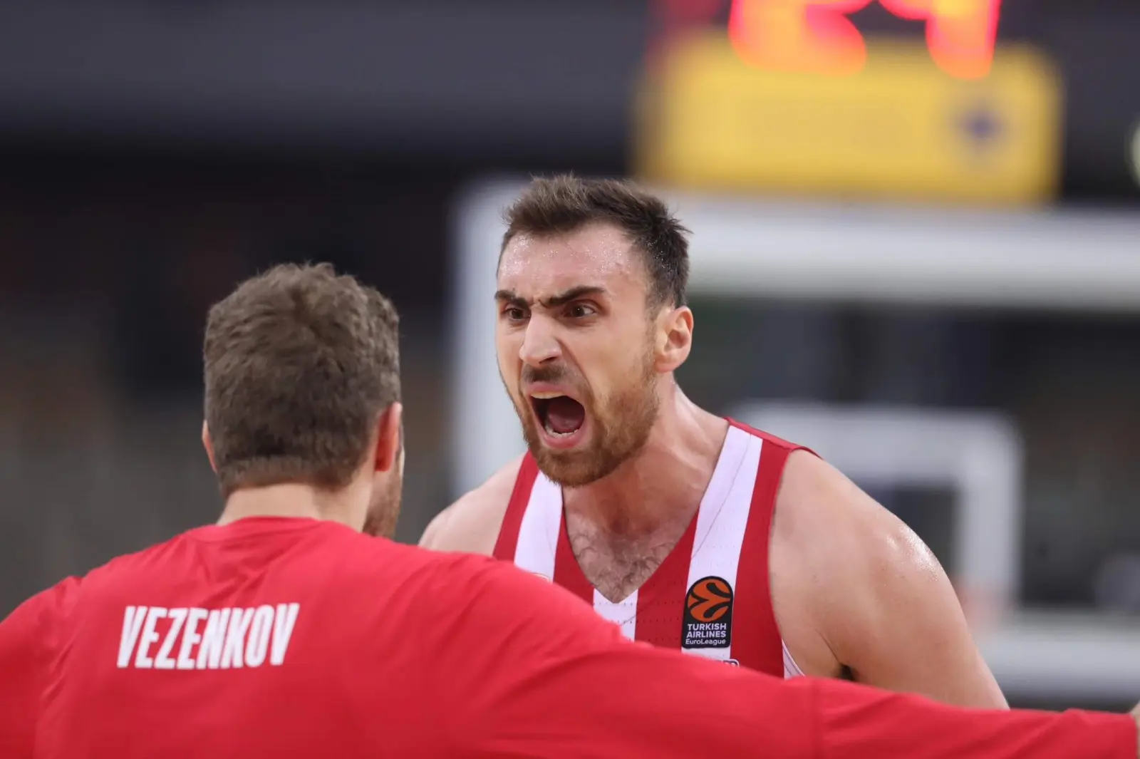 Τι φέρνει ο Νίκολα Μιλουτίνοφ στον Ολυμπιακό;
