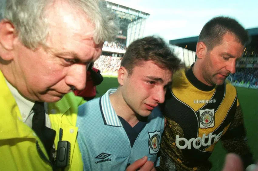 Η μέρα που η Μάντσεστερ Σίτι υποβιβάστηκε (και) από μια γκάφα