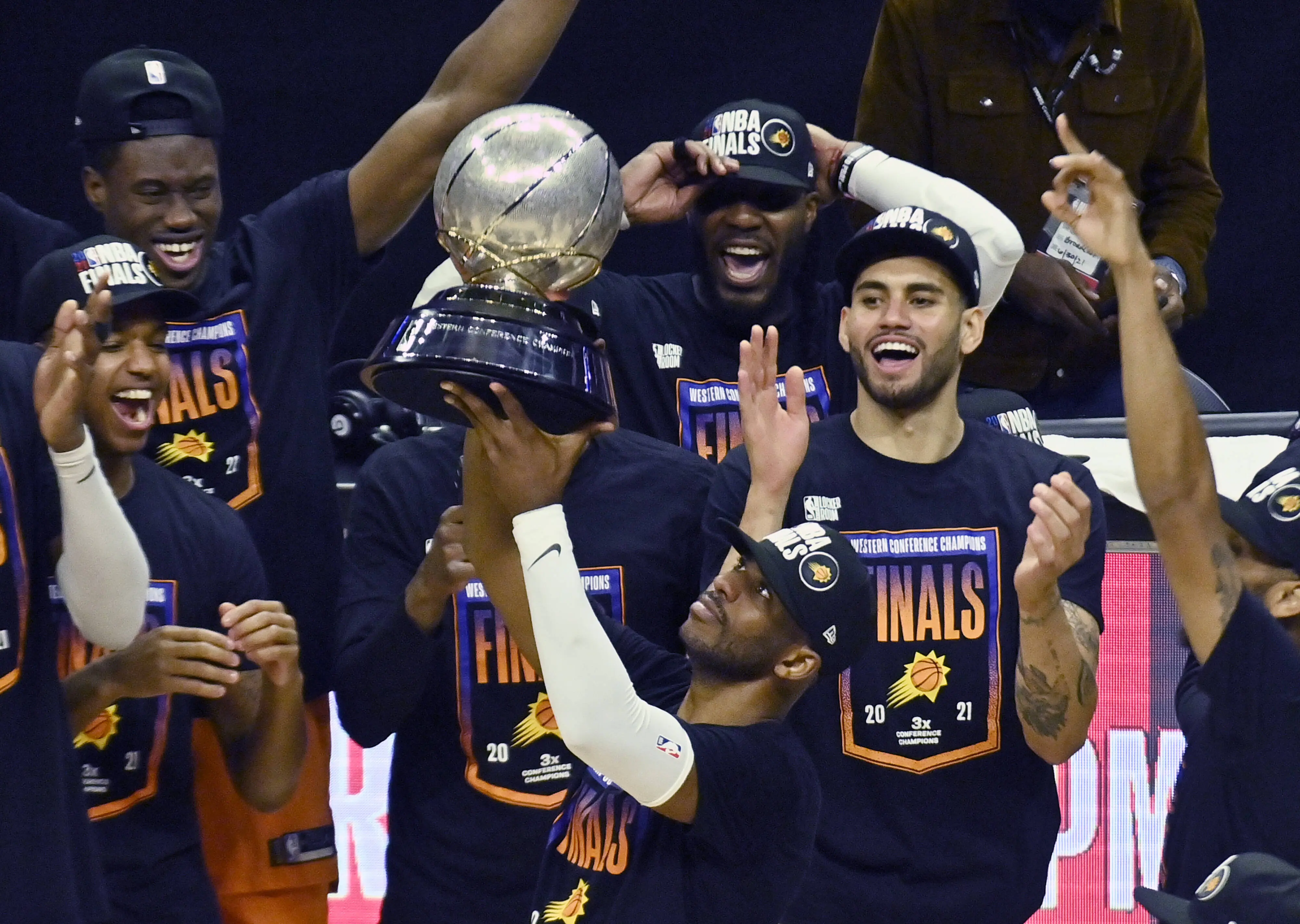2021 ΝΒΑ FINALS: Λευκά χαρτιά