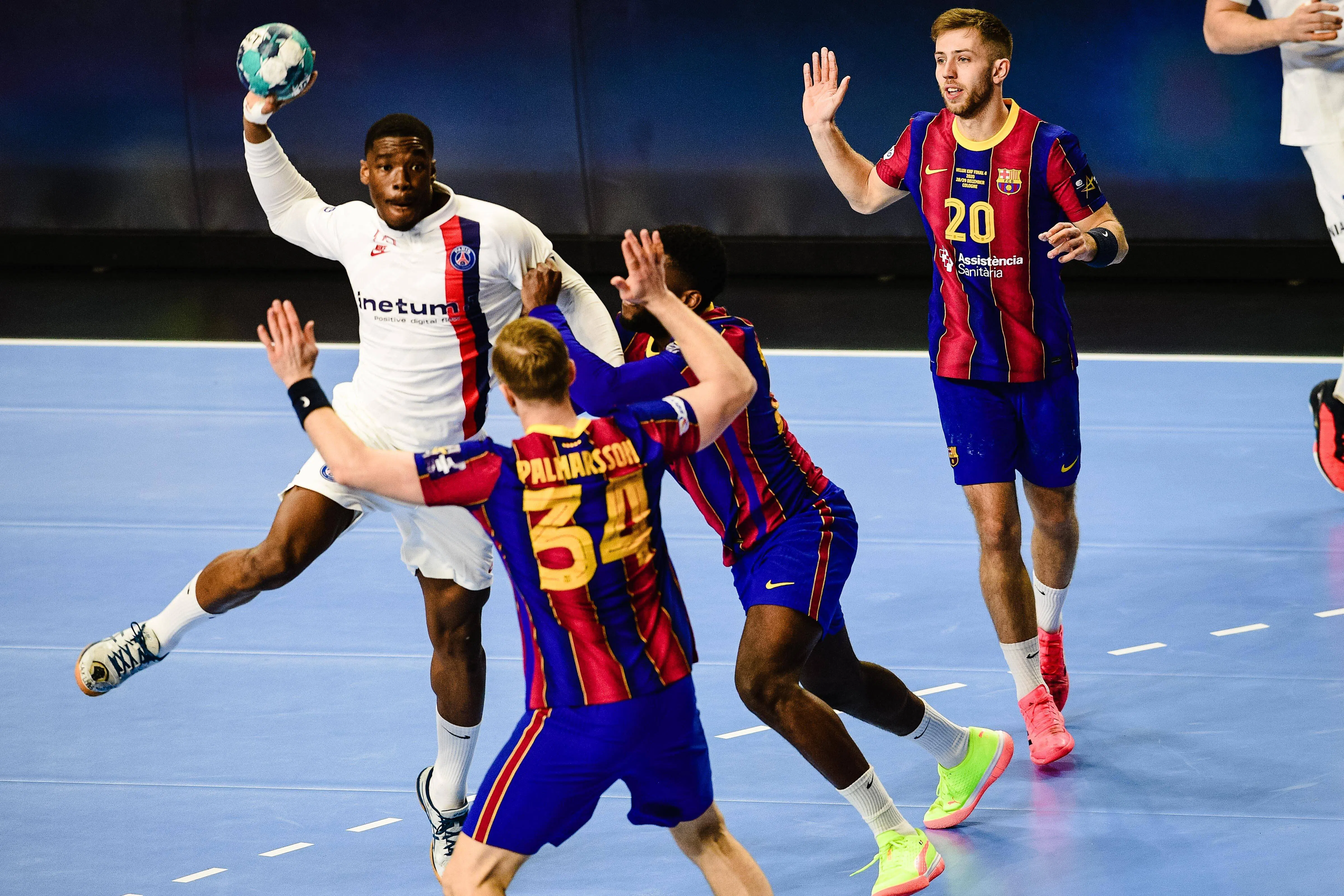 Μπάρτσα και Παρί για Τελικό!