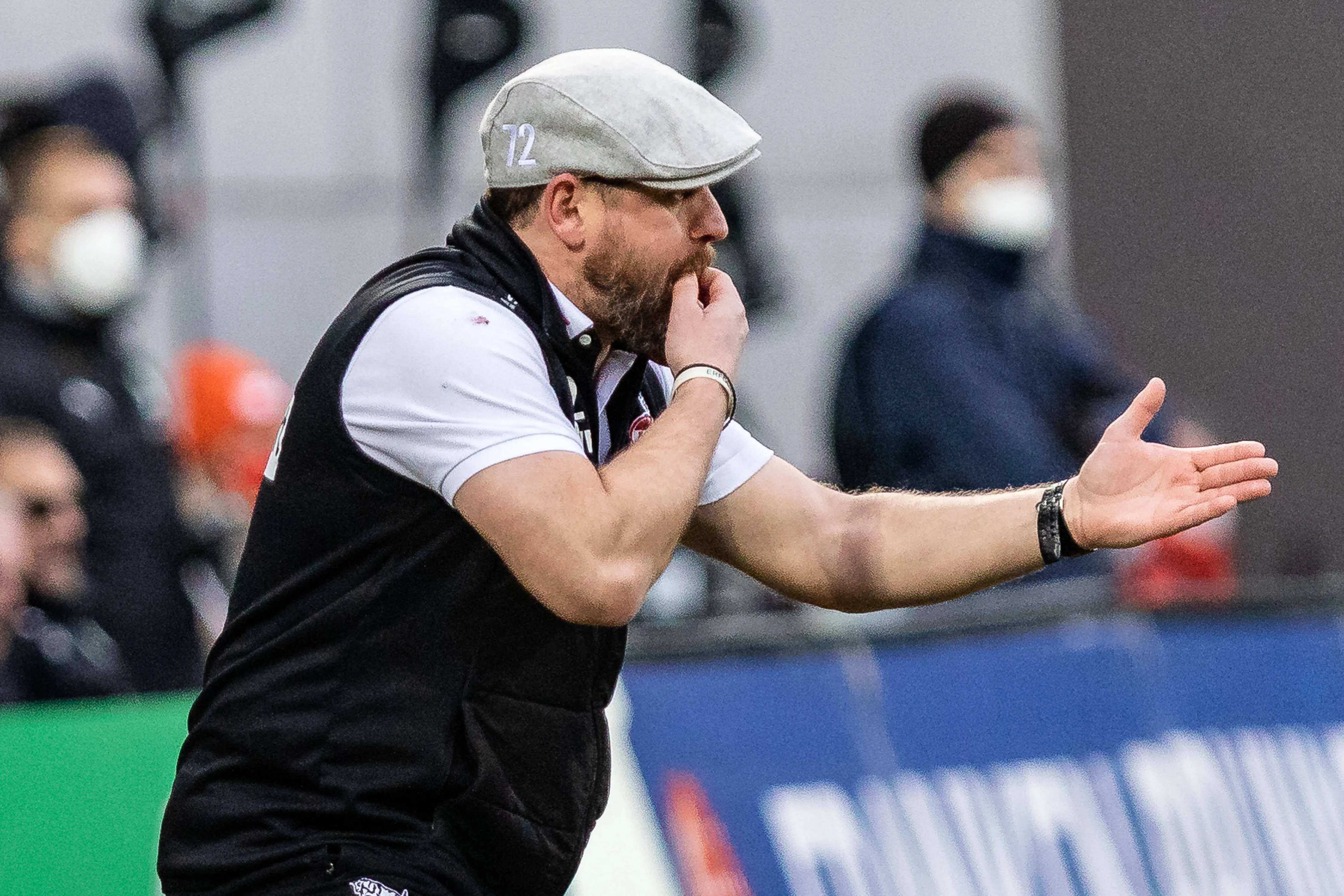 Το παιχνίδι λήγει όταν ο Στέφεν Μπάουμγκαρτ σταματά να φωνάζει