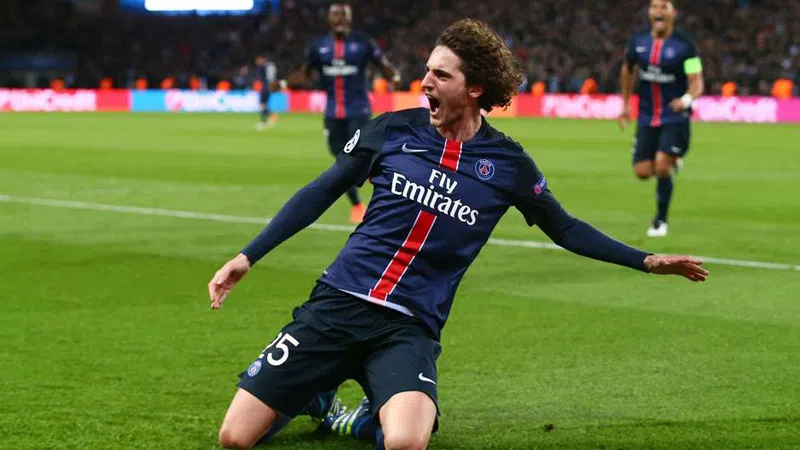 Αντριέν Ραμπιό: O Παριζιάνος που καθοδηγεί τον γαλαξία αστέρων του Κελάφι