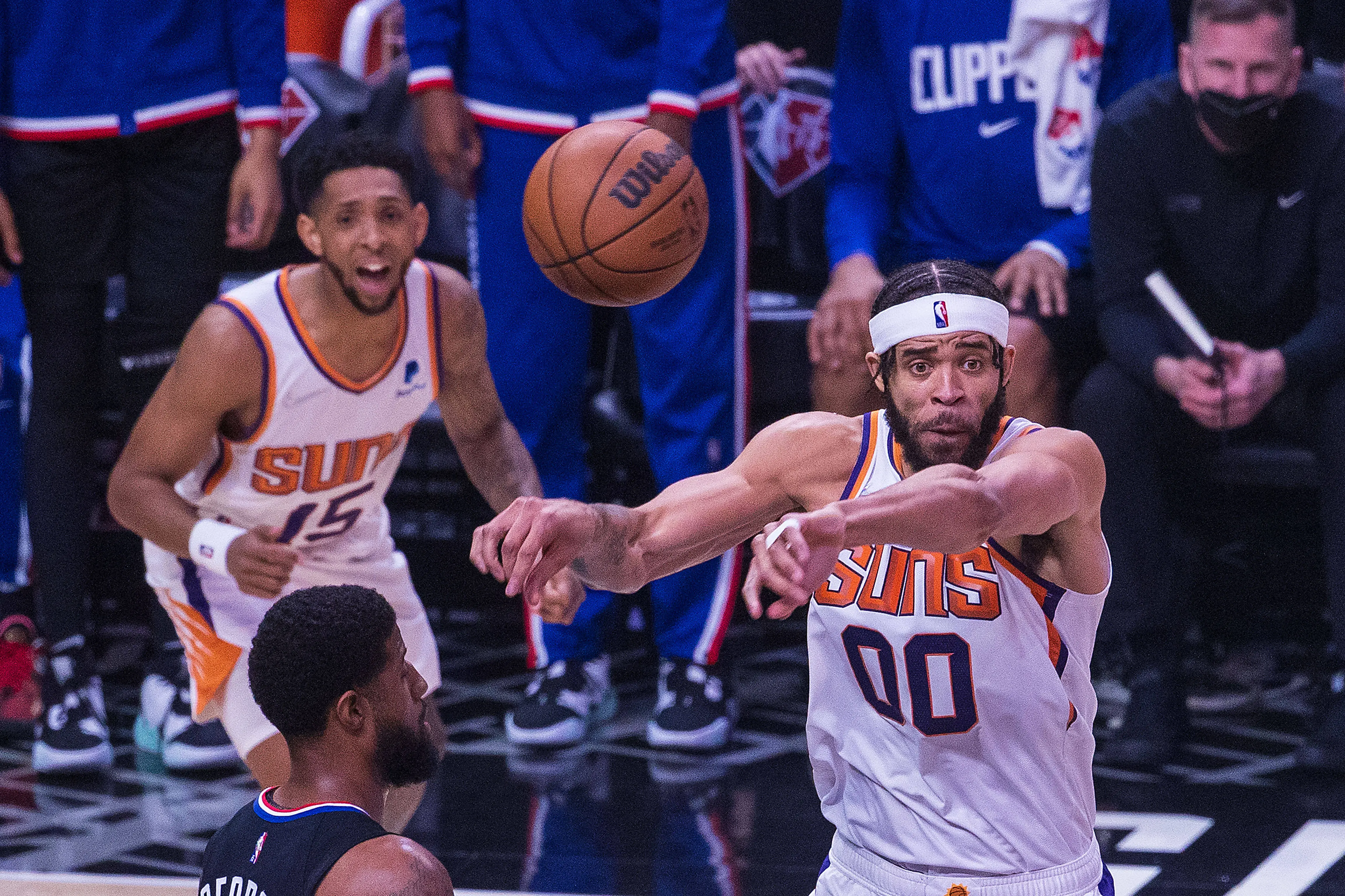 NBA: Πρωτοπόροι έτοιμοι για πρόκριση