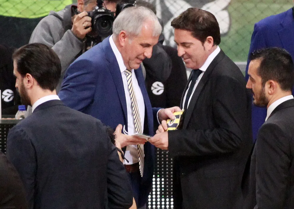 Με κάθε κόστος