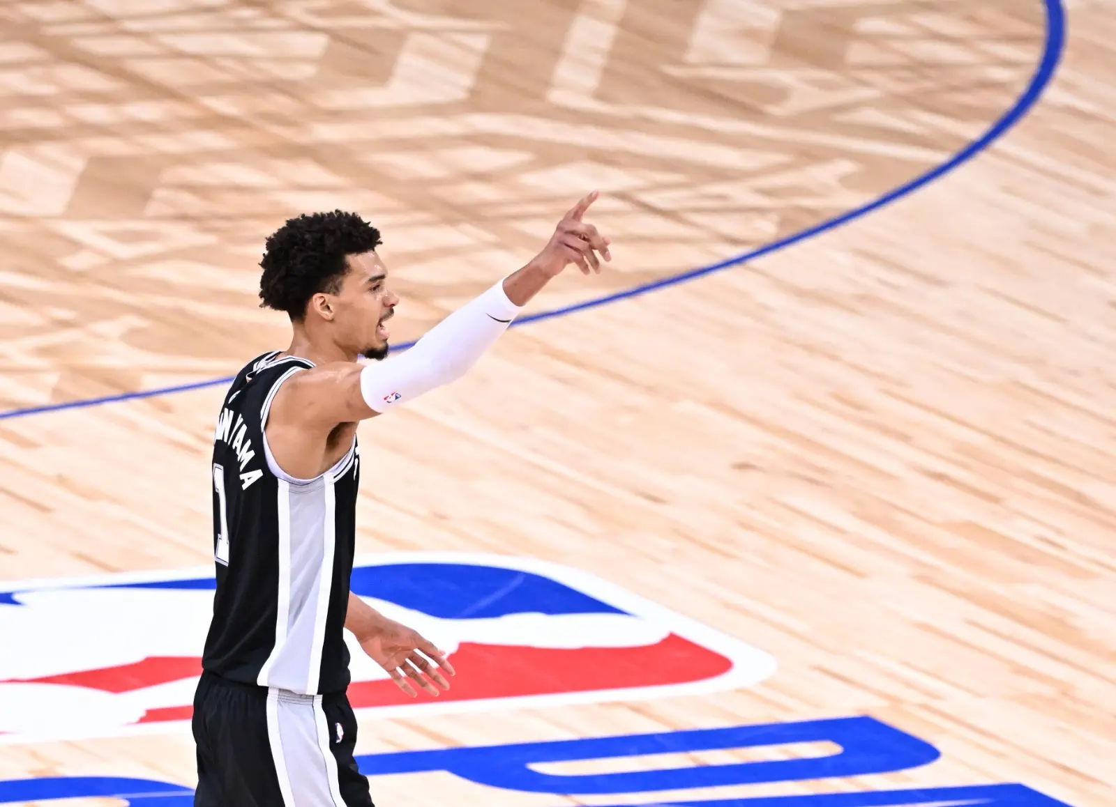 2025-26 NBA: Τέσσερις προβλέψεις για μακροχρόνιο στοιχηματισμό