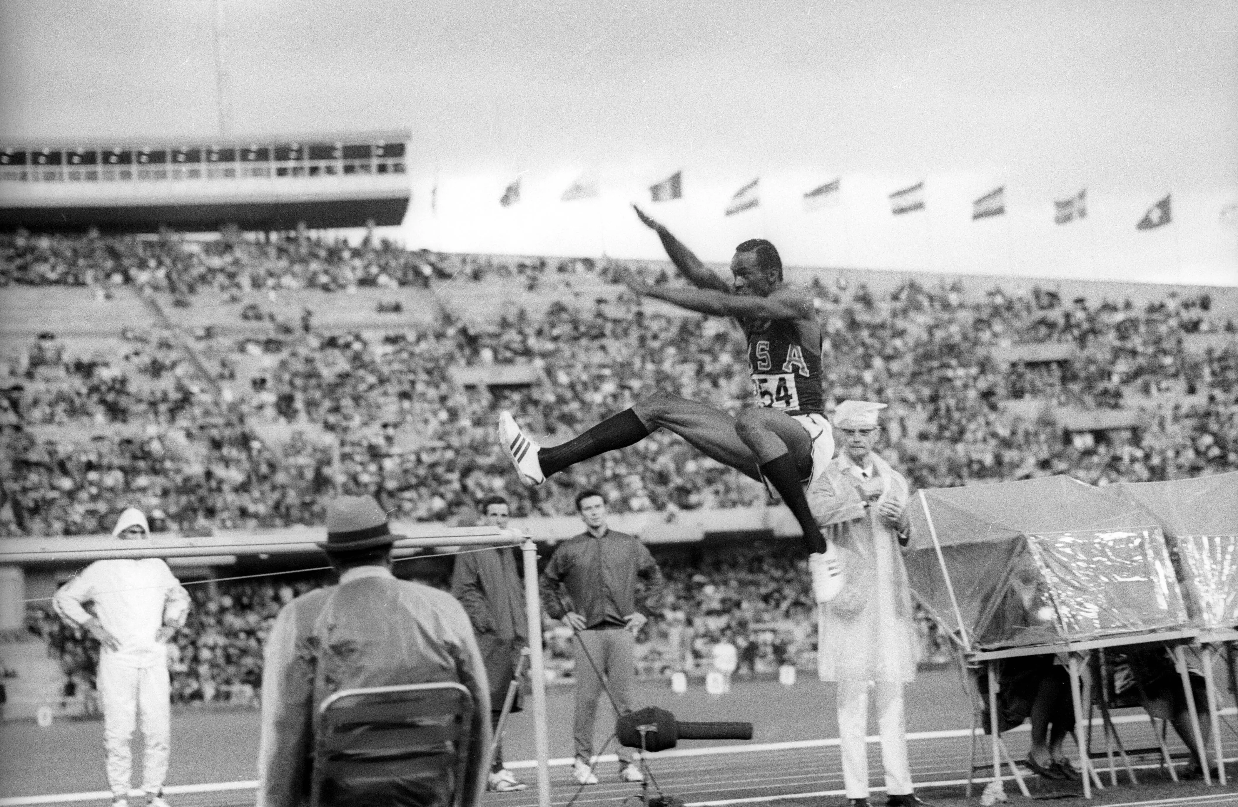 Το άλμα του αιώνα