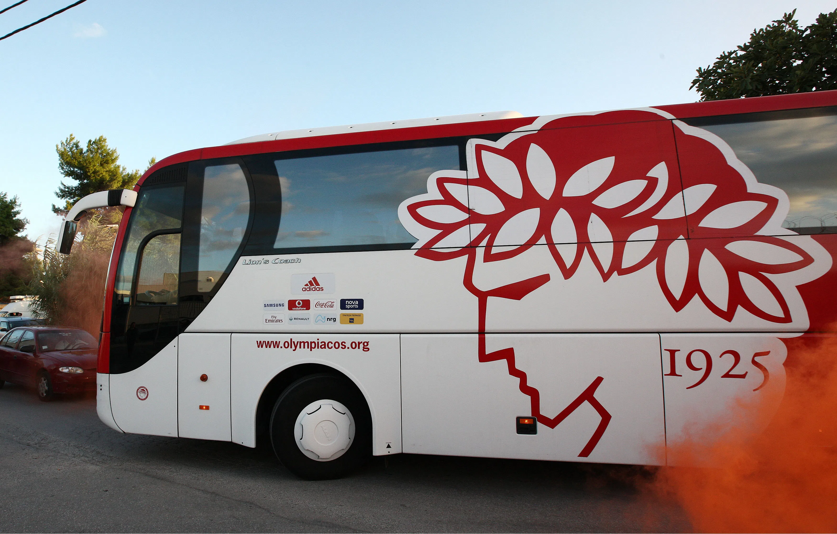 To Stoiximan.gr Mεγάλος Xορηγός της ΠΑΕ Ολυμπιακός