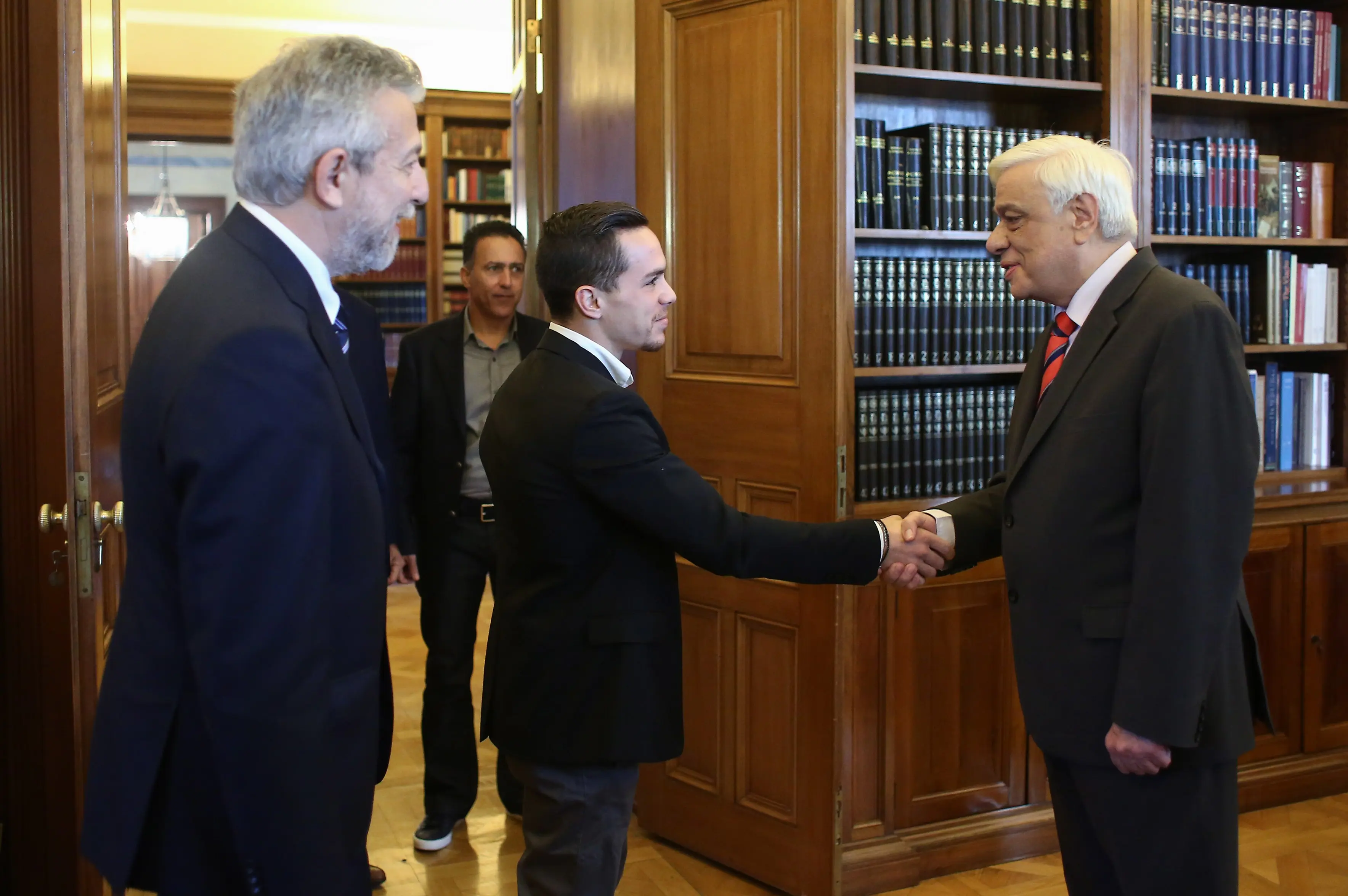 Συνεχάρη τον Λευτέρη Πετρούνια ο Πρόεδρος της Δημοκρατίας