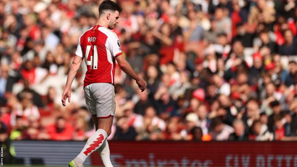 Arsenal defender did not suffer serious injury in Tottenham match