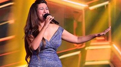 Ето го най-големият естествен бюст в "Гласът на България"