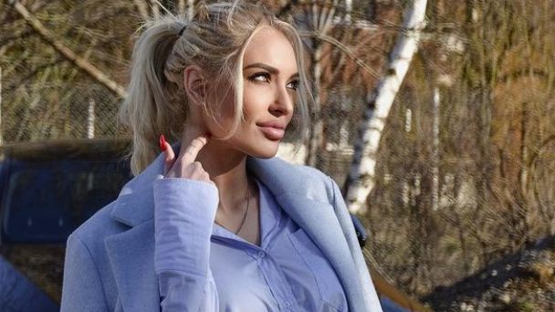 Анита на Рачков се дипломира