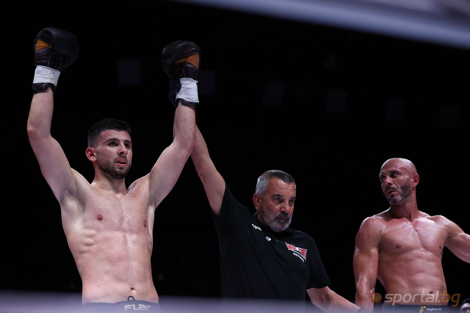 MAX FIGHT се завръща през април