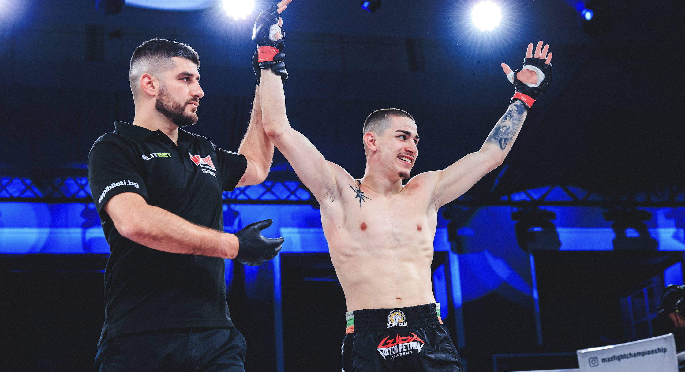 Мартин Петков защити титлата на MAX FIGHT в стил муай тай с ММА ръкавици