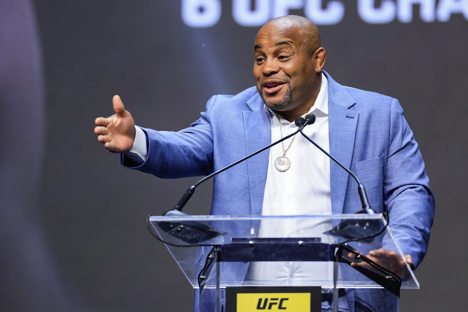 Ди Си с план как американските бойци да си върнат титлите в UFC