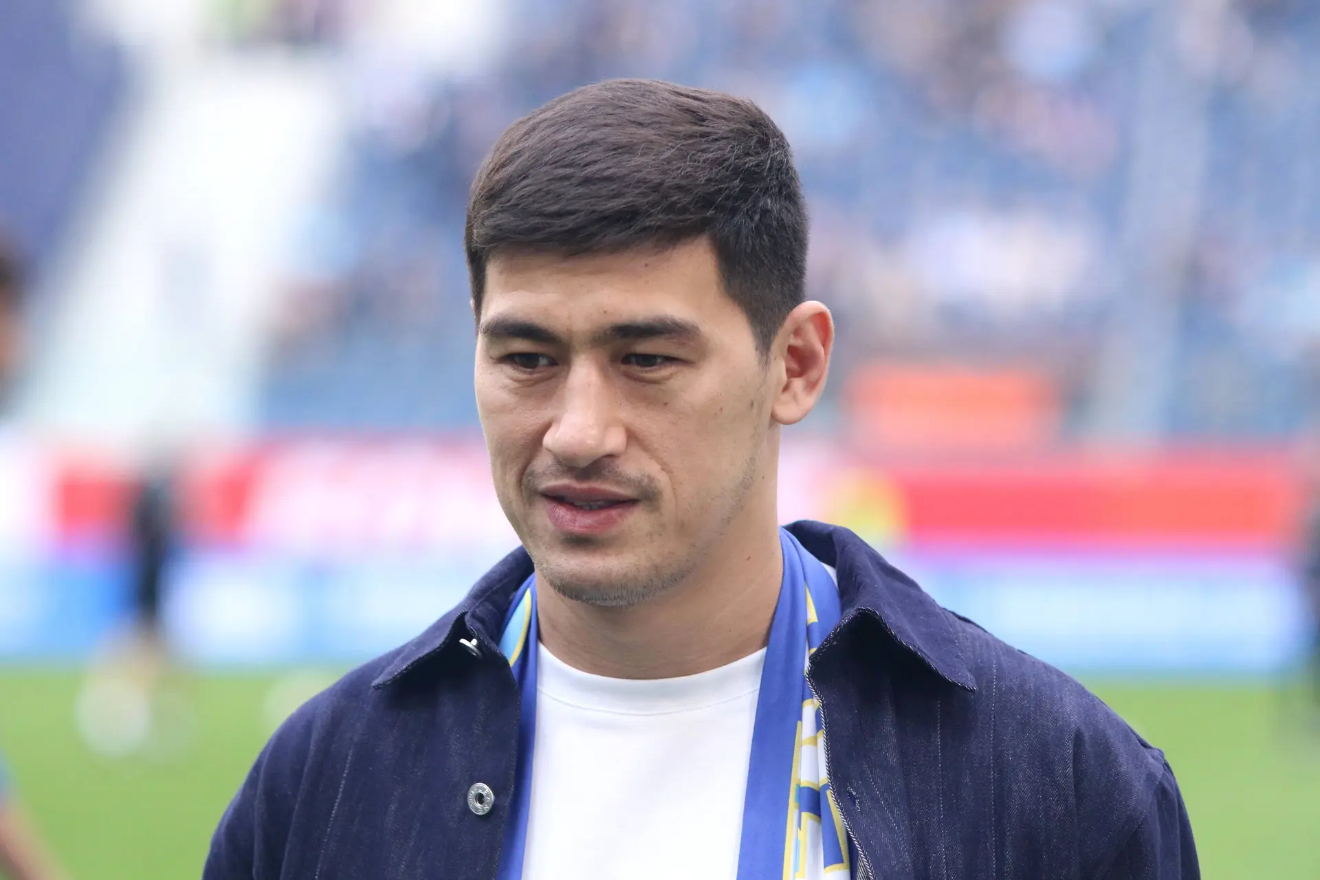 Официално: Дмитрий Бивол се завръща на 30-и май