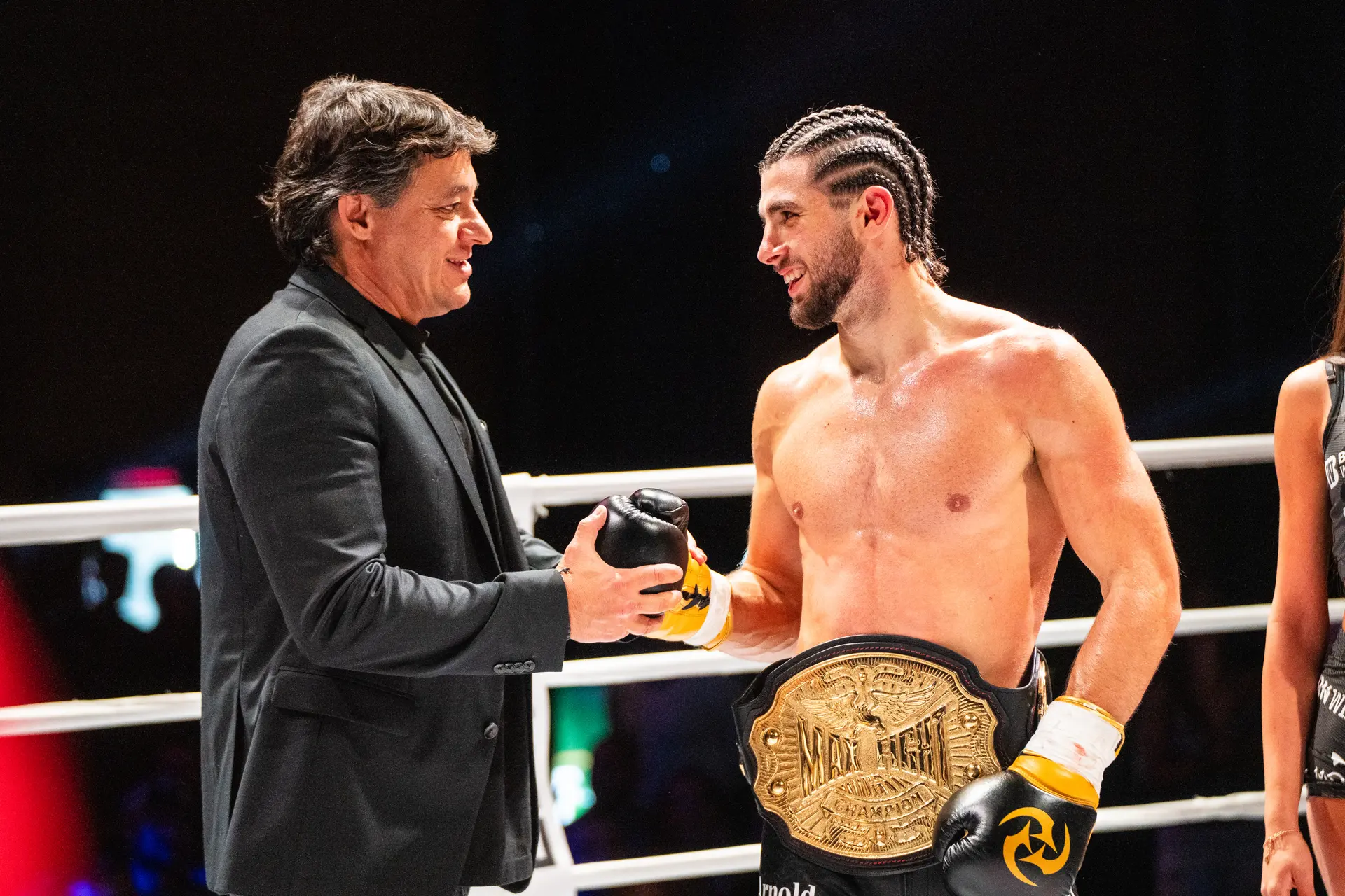 Мартин Копривленски нокаутира испанец и спечели титлата на MAX FIGHT