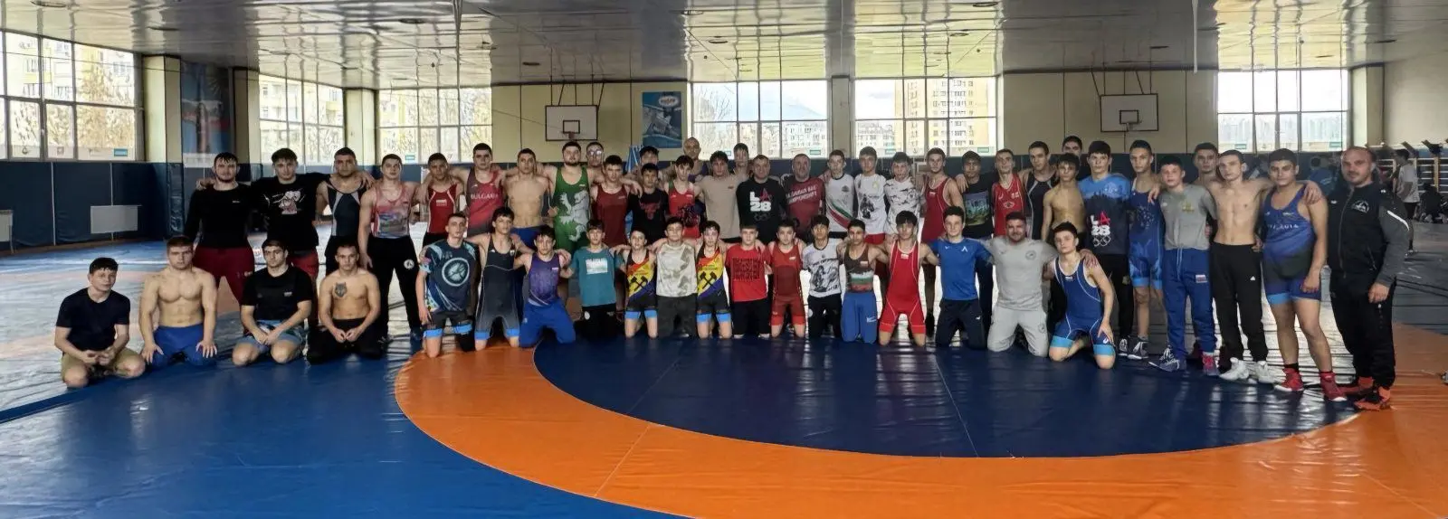 Повече от 50 деца тренират в залата по борба "Диана"