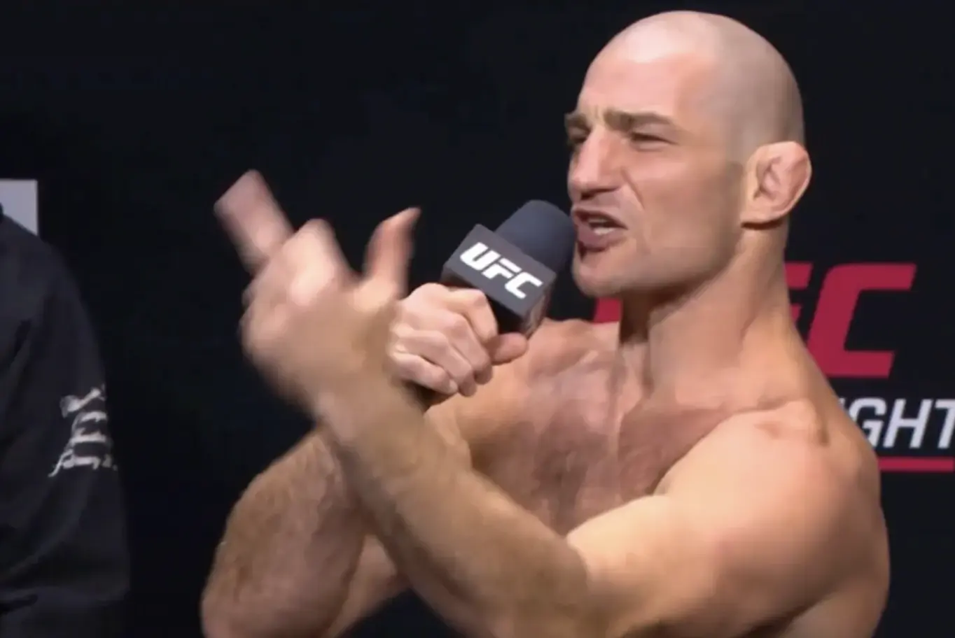 Шон Стрикланд сипе обиди към публиката на UFC в Хюстън