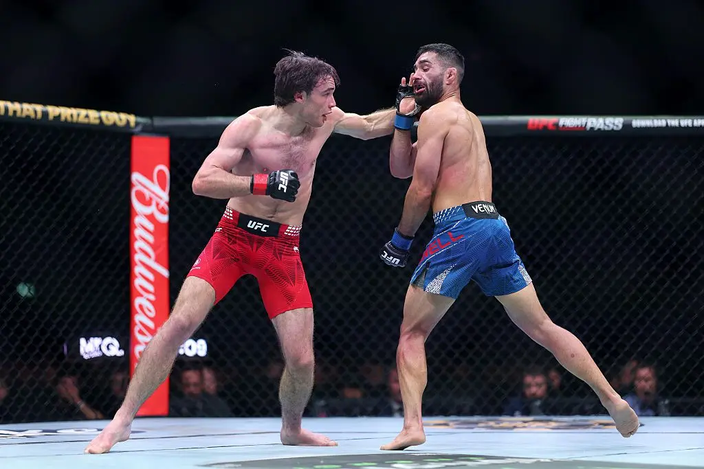 Люк Райли запази перфектната си статистика с успех на UFC Лондон
